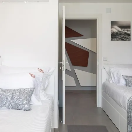 Apartman Scorpaena With Shared Pool Zára