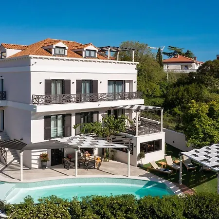 Scorpaena With Shared Pool Apartman *