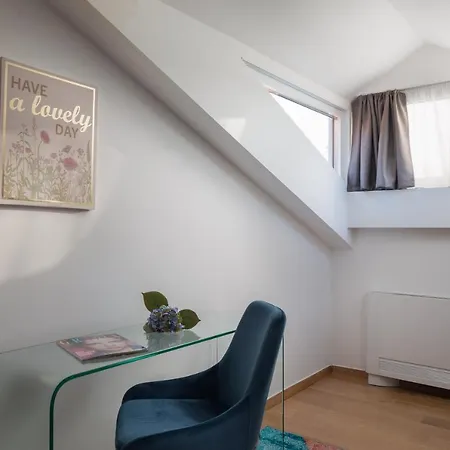 Apartman Scorpaena With Shared Pool Zára