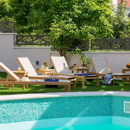 Apartman Scorpaena With Shared Pool Zára