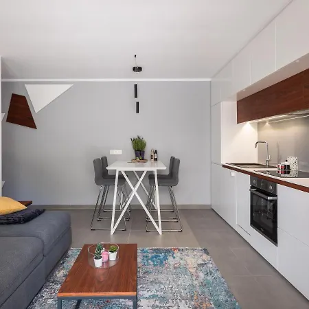 Scorpaena With Shared Pool Apartment