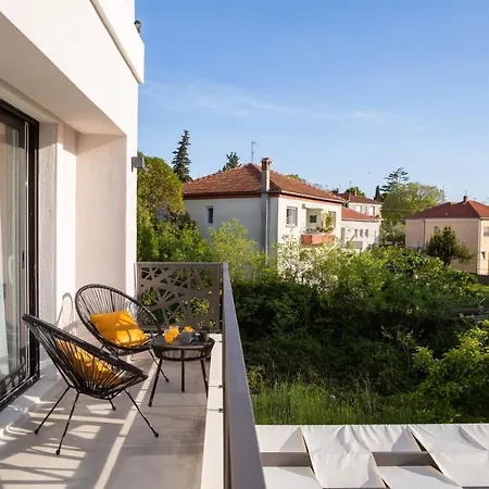 Apartment Scorpaena With Shared Pool